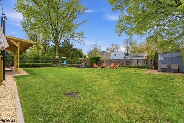 47 Sycamore St, Somerville Boro, NJ 08876