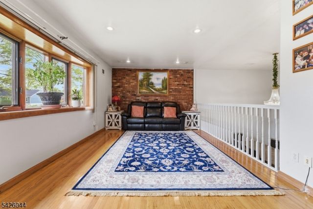 47 Sycamore St, Somerville Boro, NJ 08876