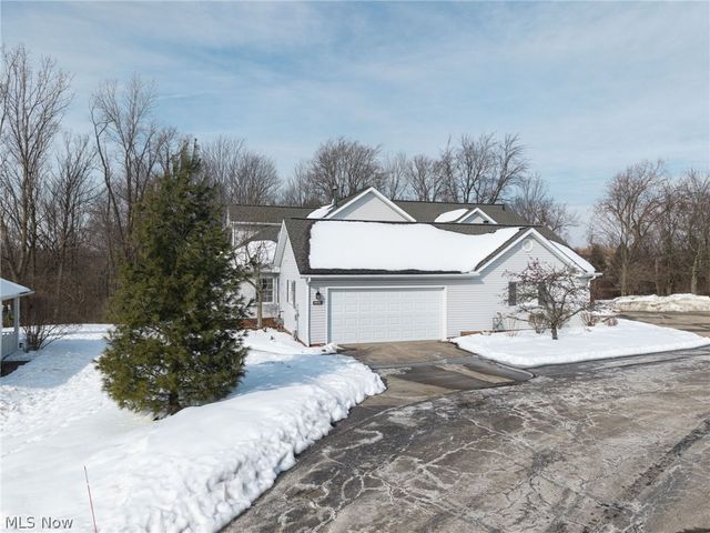 1605 Chapman Way 14, Broadview Heights, OH 44147