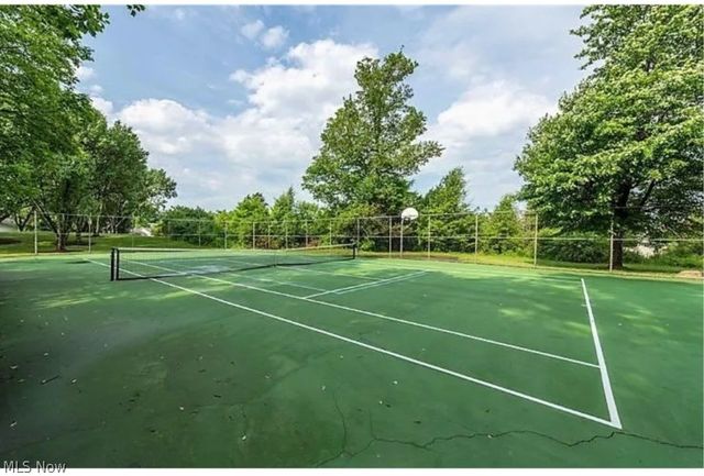 1605 Chapman Way 14, Broadview Heights, OH 44147