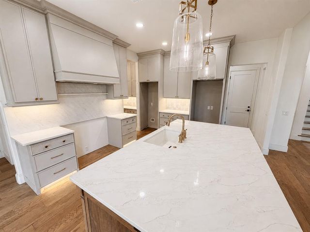 3032 Fountain Creek Drive, Edmond, OK 73034