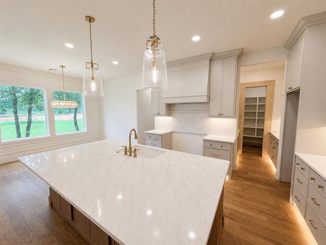 3032 Fountain Creek Drive, Edmond, OK 73034