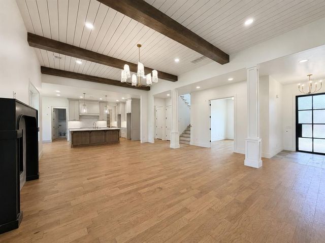 3032 Fountain Creek Drive, Edmond, OK 73034