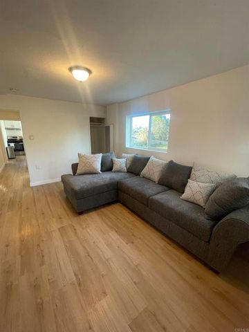 6816 Central Avenue, Lemon Grove, CA 91945