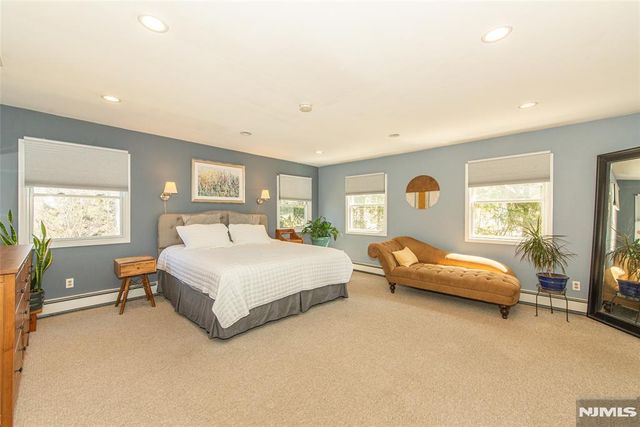 63 Ramapo Road, West Milford, NJ 07421