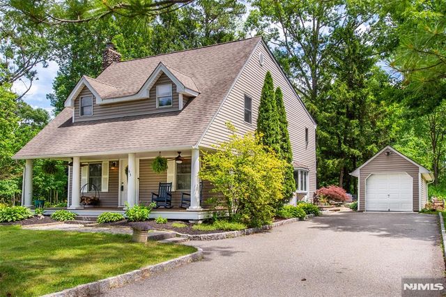 63 Ramapo Road, West Milford, NJ 07421