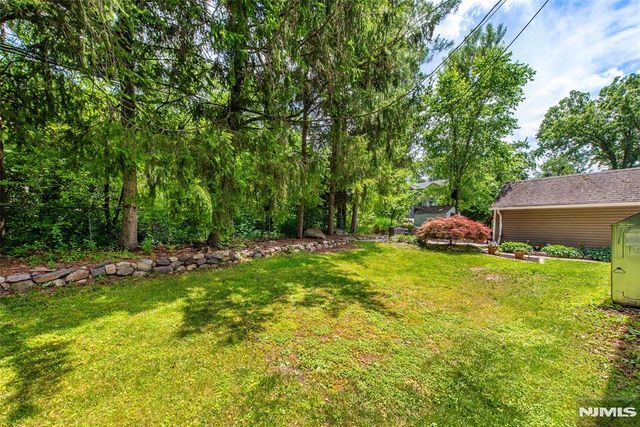 63 Ramapo Road, West Milford, NJ 07421