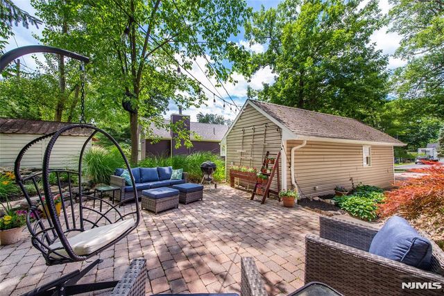 63 Ramapo Road, West Milford, NJ 07421