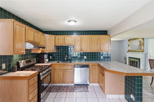 108 Thurlow Avenue, Irondequoit, NY 14609