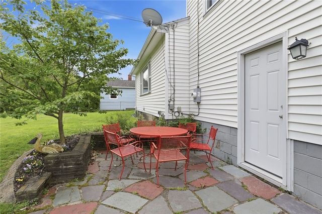 108 Thurlow Avenue, Irondequoit, NY 14609
