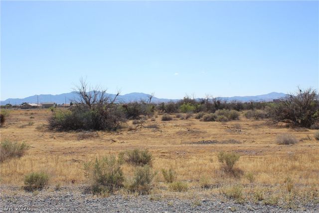 1180 South Old West Avenue, Pahrump, NV 89048