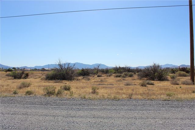 1180 South Old West Avenue, Pahrump, NV 89048