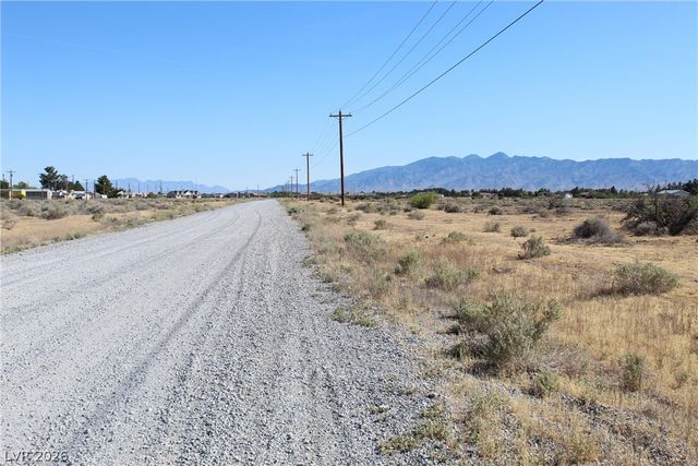 1180 South Old West Avenue, Pahrump, NV 89048