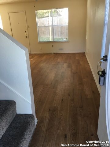 14445 Woods Hole Dr, San Antonio, TX 78233