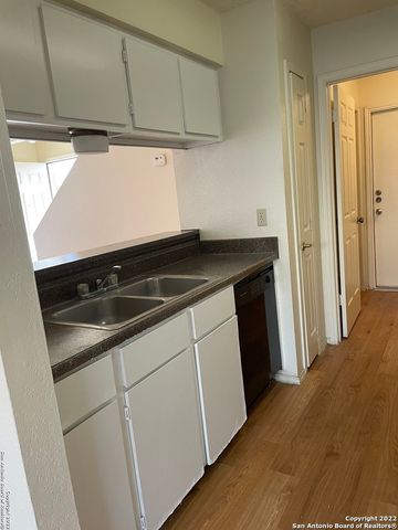 14445 Woods Hole Dr, San Antonio, TX 78233