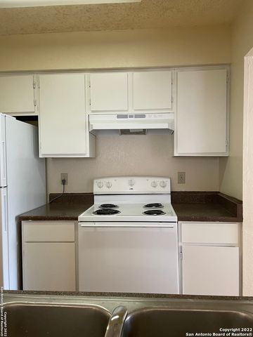 14445 Woods Hole Dr, San Antonio, TX 78233