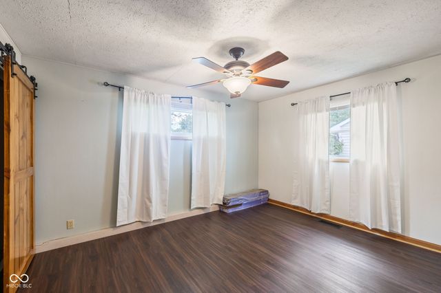 513 Park Drive, Greenwood, IN 46143