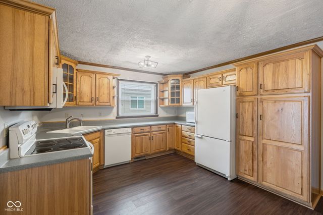 513 Park Drive, Greenwood, IN 46143