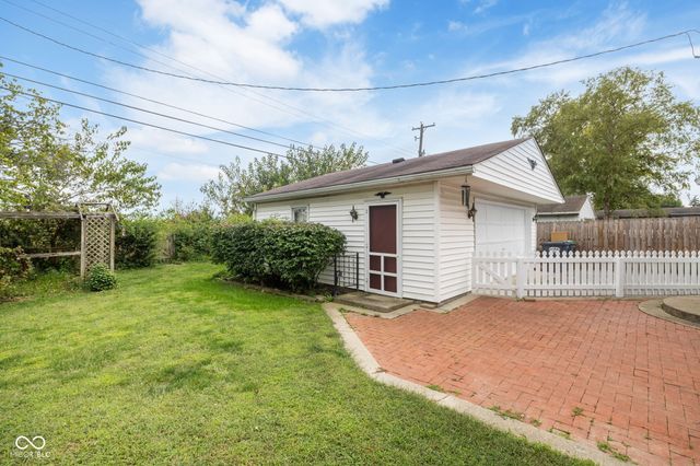 513 Park Drive, Greenwood, IN 46143