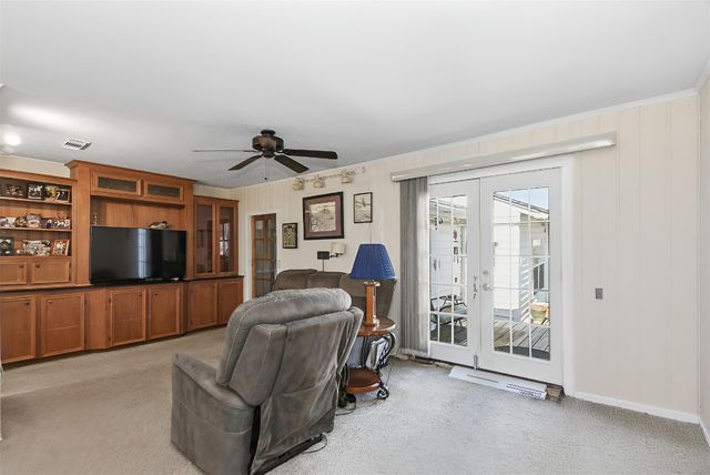 1406 W 6th Street, Freeport, TX 77541