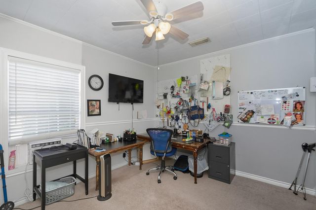 1406 W 6th Street, Freeport, TX 77541