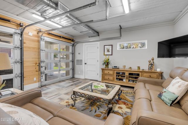 1 Mar Azul N, Ponce Inlet, FL 32127