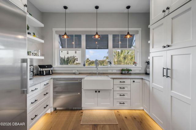 1 Mar Azul N, Ponce Inlet, FL 32127