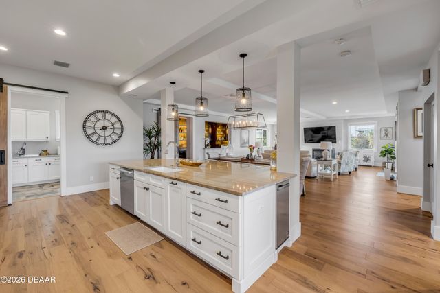 1 Mar Azul N, Ponce Inlet, FL 32127