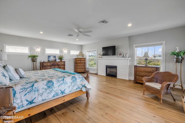 1 Mar Azul N, Ponce Inlet, FL 32127