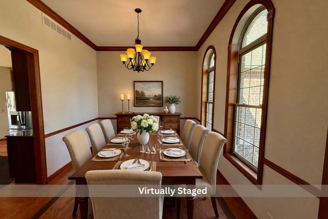 1913 W Leopard Drive, Dixon, IL 61021