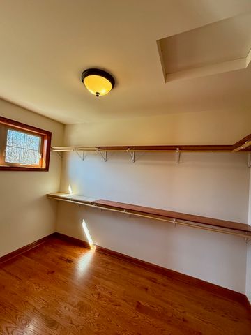 1913 W Leopard Drive, Dixon, IL 61021