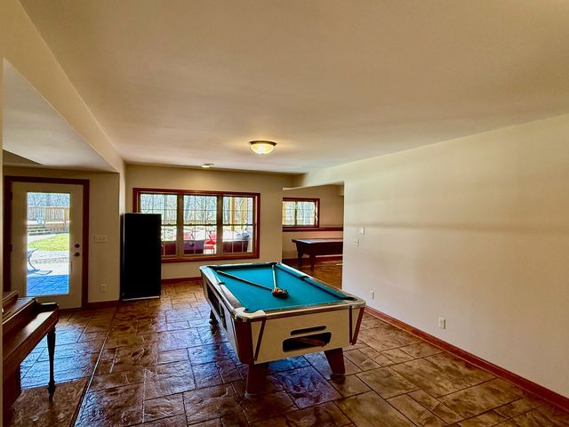 1913 W Leopard Drive, Dixon, IL 61021