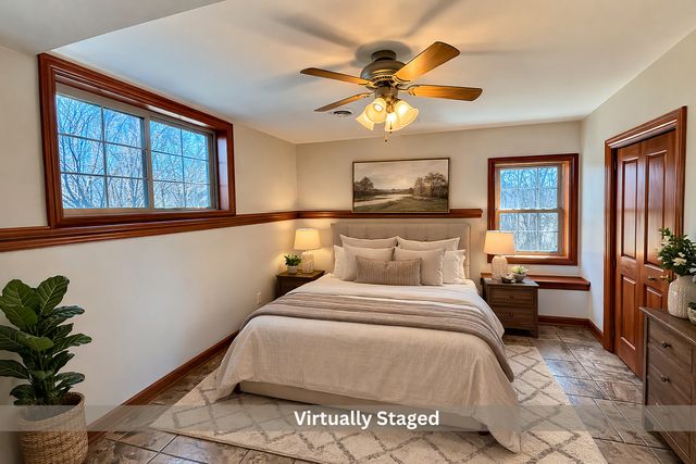 1913 W Leopard Drive, Dixon, IL 61021