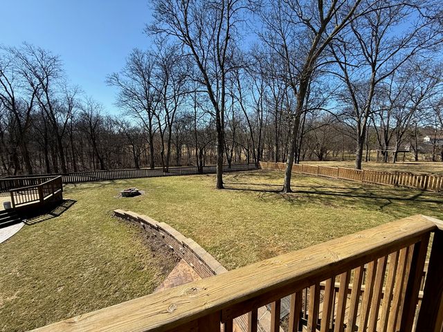 1913 W Leopard Drive, Dixon, IL 61021