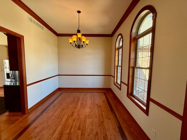 1913 W Leopard Drive, Dixon, IL 61021