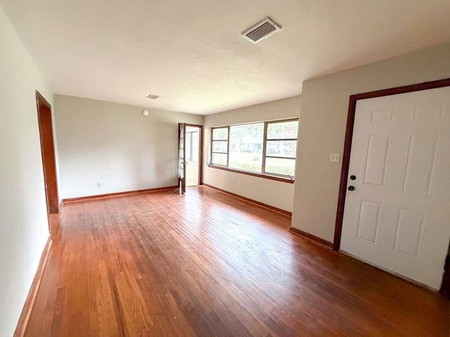 51 Sherwood Drive, Mobile, AL 36606