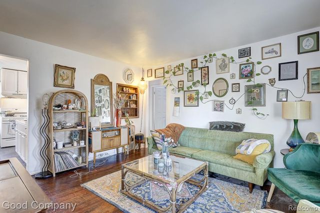 26644 Lorenz Street, Madison Heights, MI 48071