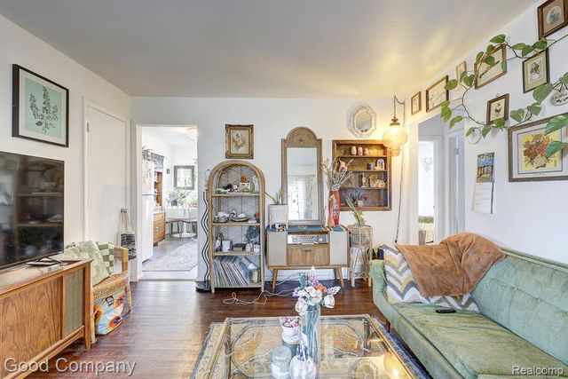 26644 Lorenz Street, Madison Heights, MI 48071