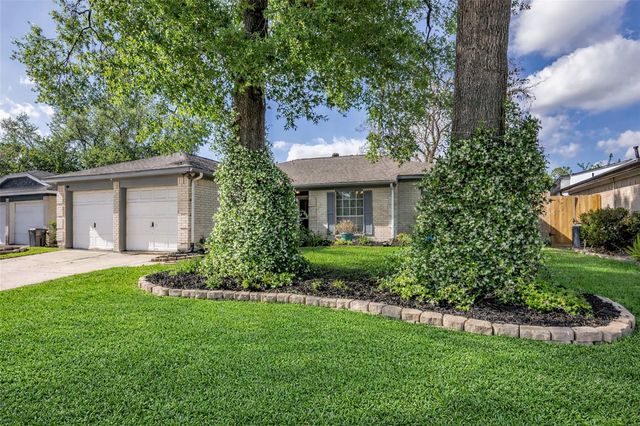 13111 Tregarnon Drive, Houston, TX 77015