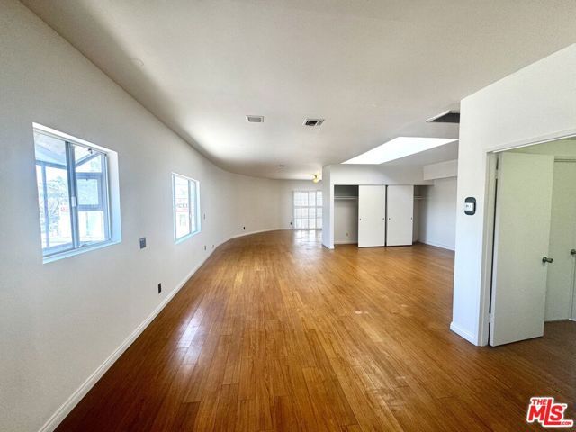 10626 Magnolia Boulevard, North Hollywood (los Angeles), CA 91601