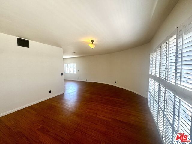 10626 Magnolia Boulevard, North Hollywood (los Angeles), CA 91601
