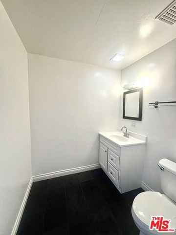 10626 Magnolia Boulevard, North Hollywood (los Angeles), CA 91601
