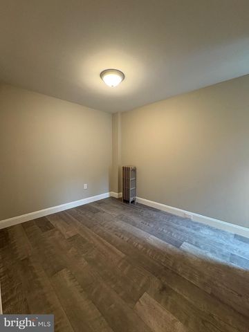 327 LINDEN ST, Reading, PA 19604