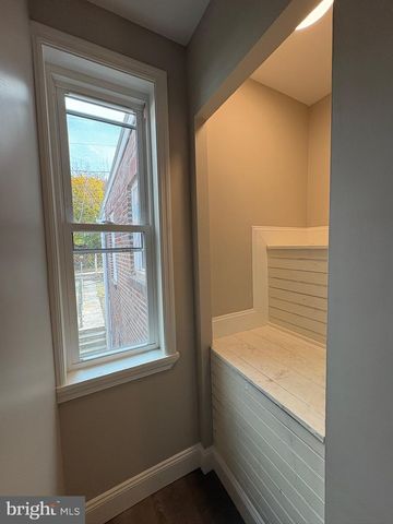 327 LINDEN ST, Reading, PA 19604