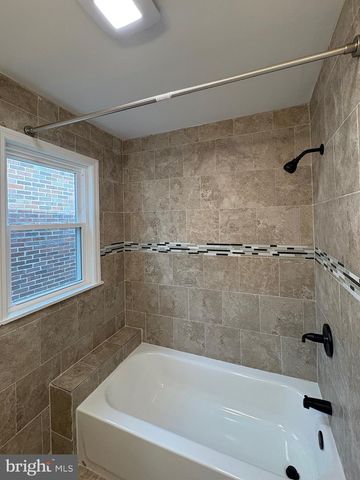 327 LINDEN ST, Reading, PA 19604