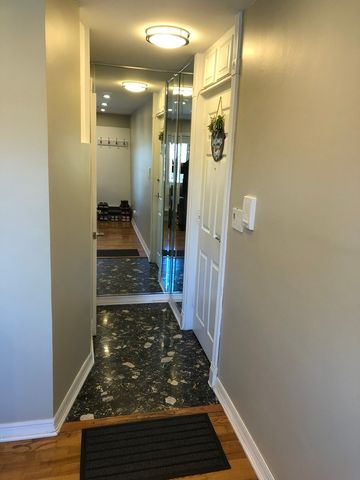 941 N NORTHWEST Highway 3B, Park Ridge, IL 60068