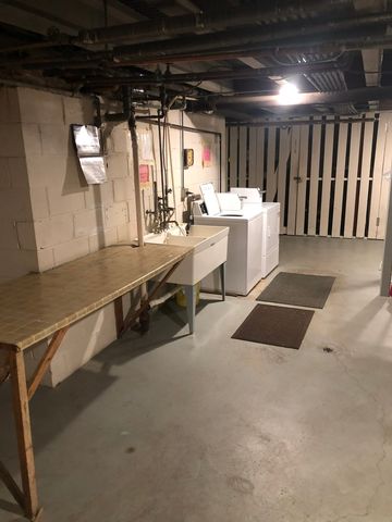 941 N NORTHWEST Highway 3B, Park Ridge, IL 60068