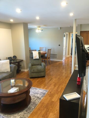 941 N NORTHWEST Highway 3B, Park Ridge, IL 60068