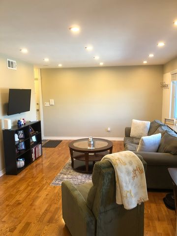 941 N NORTHWEST Highway 3B, Park Ridge, IL 60068