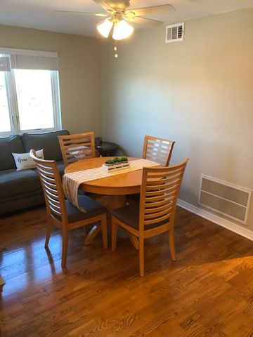 941 N NORTHWEST Highway 3B, Park Ridge, IL 60068